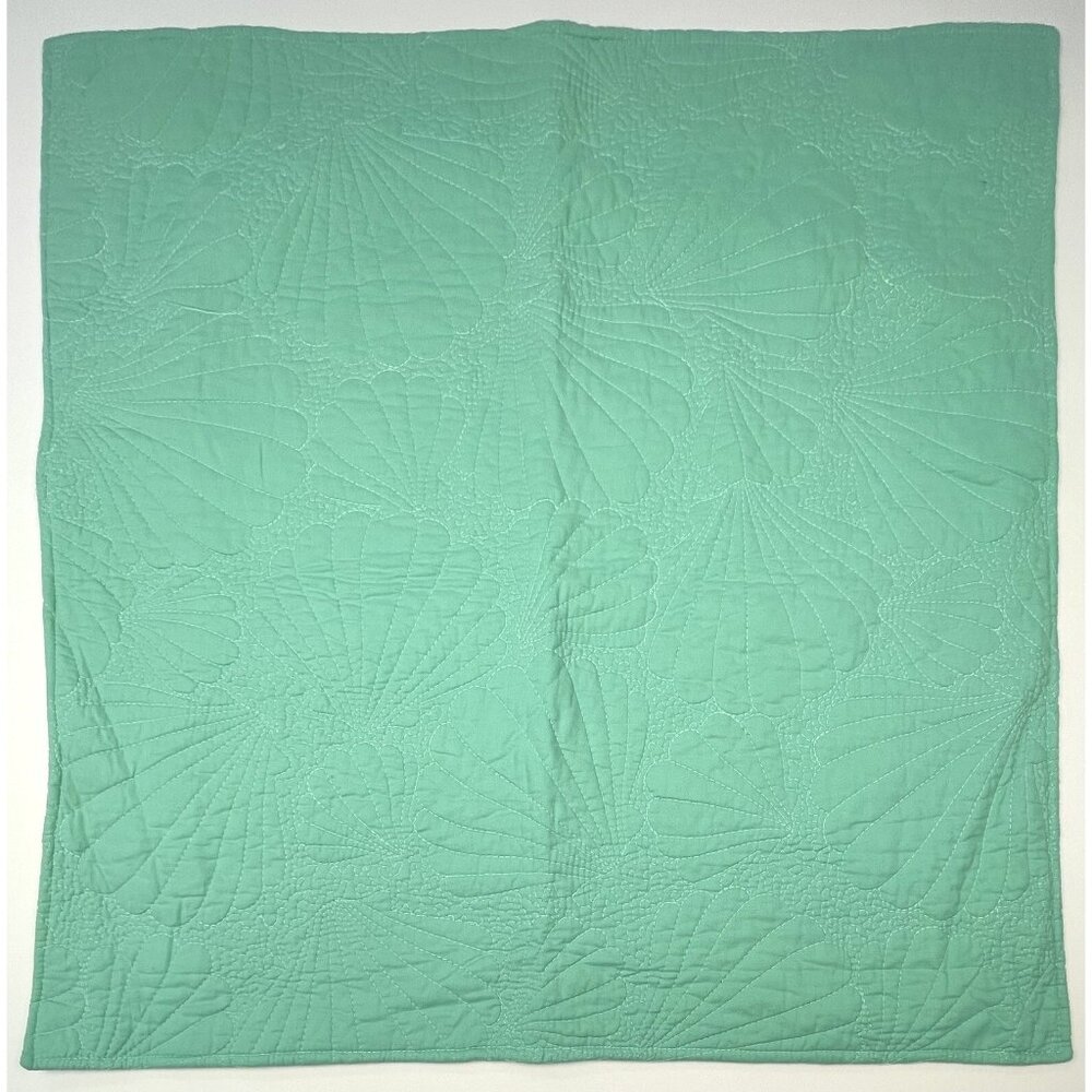 Single (1) C&F HOME 26"x26" Euro PILLOW SHAM Seafoam Scallop Shell Quilted NEW